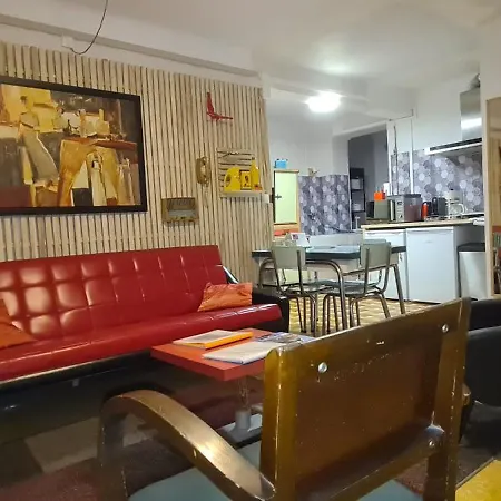 Vintage In Διαμέρισμα Περπινιάν